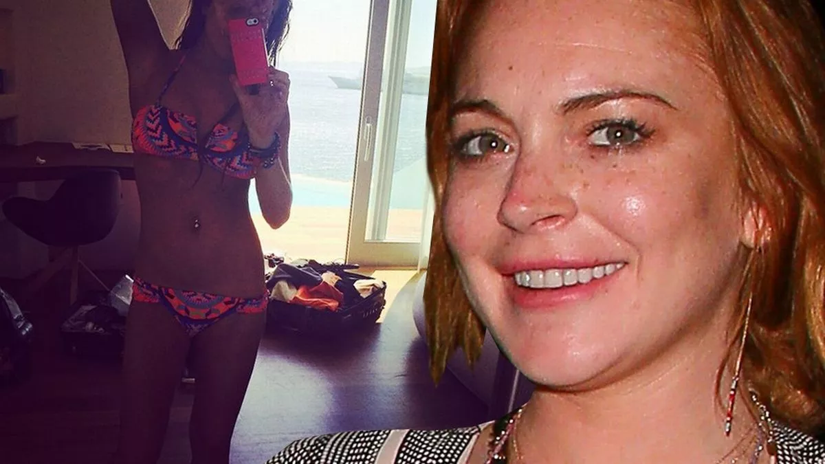Lindsay Lohan Flaunts Tanned Figure In Neon Bikini As She Enjoys Luxury Sunshine Break Wowi News
